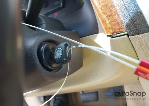 2007 Cadillac Srx V6 z USA, uszkodzony, nr VIN 1GYEE637370132581